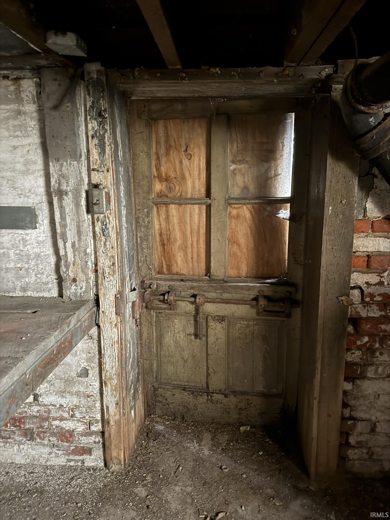 1317 Stophlet Street Fort Wayne, IN 46802 - Photo 5 of 20