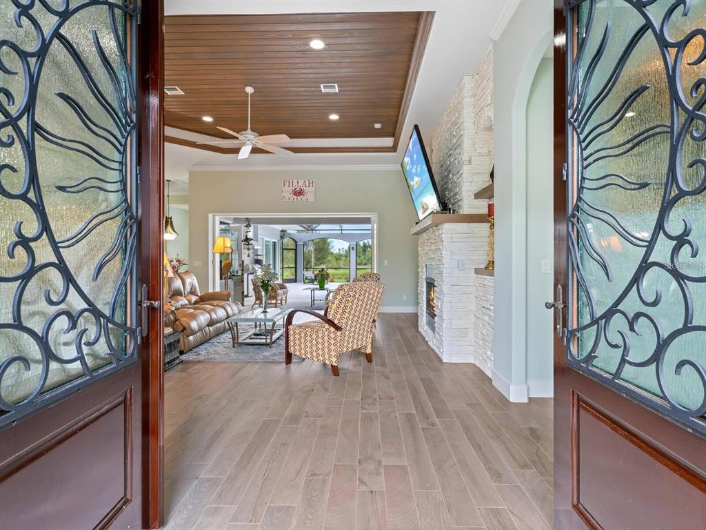 16131 Daysailor Trail Lakewood Ranch, FL 34202 - Photo 3 of 34