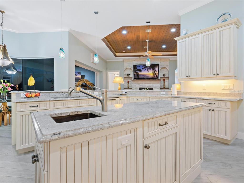 16131 Daysailor Trail Lakewood Ranch, FL 34202 - Photo 7 of 34