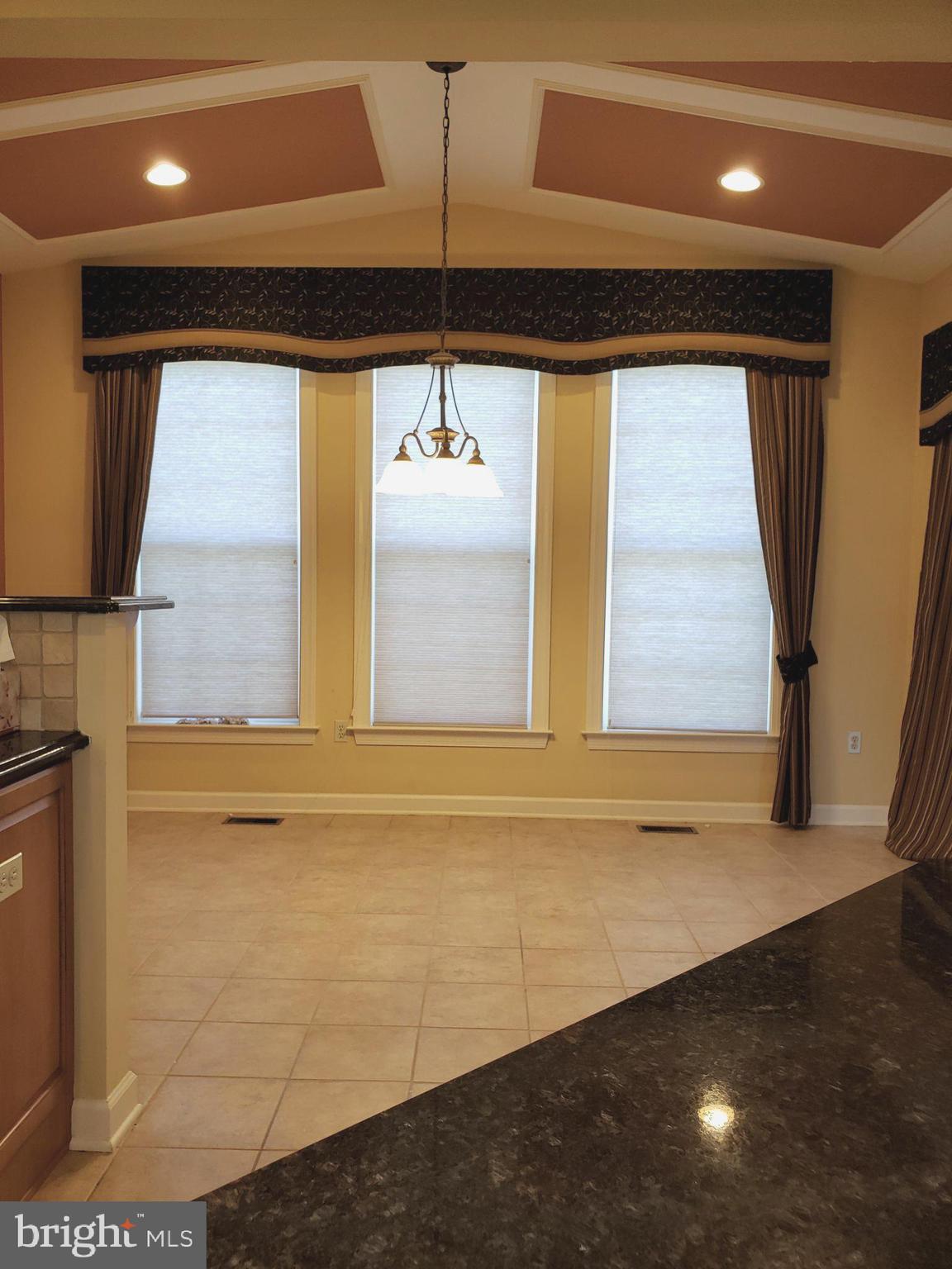 101 Mountain Laurel Boulevard Ranson, WV 25438 - Photo 10 of 43 Breakfast room