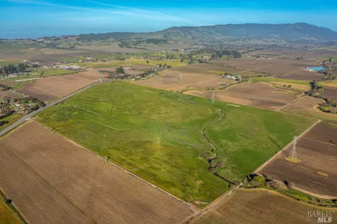 $3,900,000 | 22100 Arnold Drive, Sonoma, CA 95476