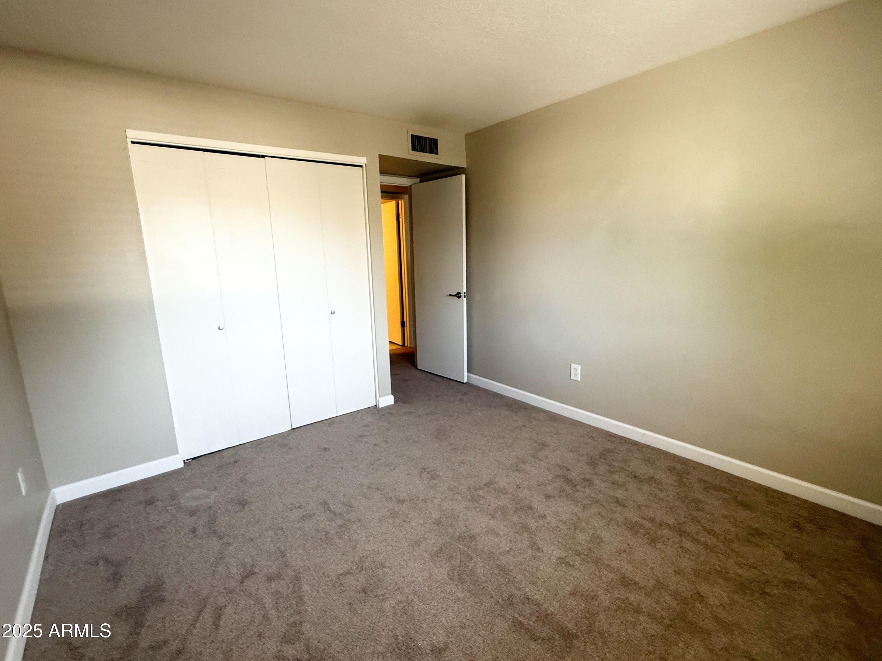 1529 East Edgewater Drive Tempe, AZ 85283 - Photo 17 of 34 a view of an empty room