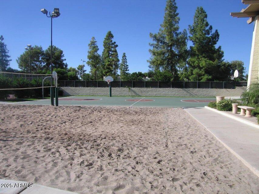 1529 East Edgewater Drive Tempe, AZ 85283 - Photo 31 of 34 a view of a backyard