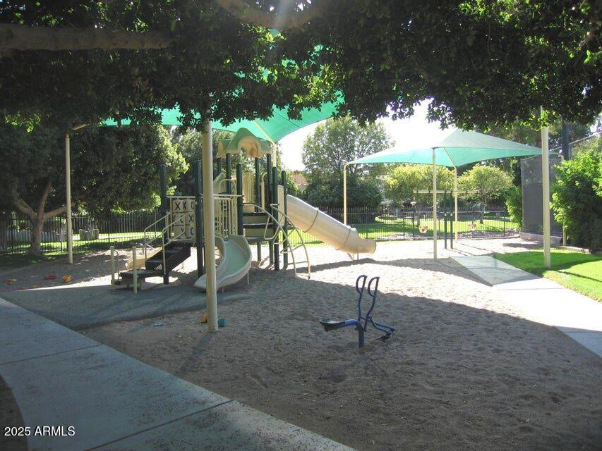 1529 East Edgewater Drive Tempe, AZ 85283 - Photo 33 of 34