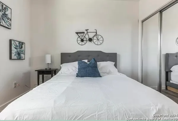 $1,950 | 939 Piedmont Avenue, San Antonio, TX 78210