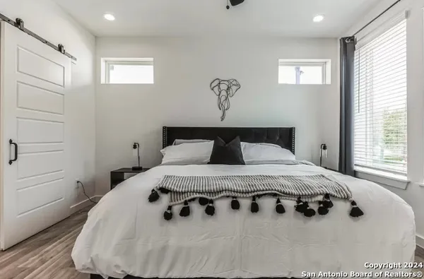 $1,950 | 939 Piedmont Avenue, San Antonio, TX 78210