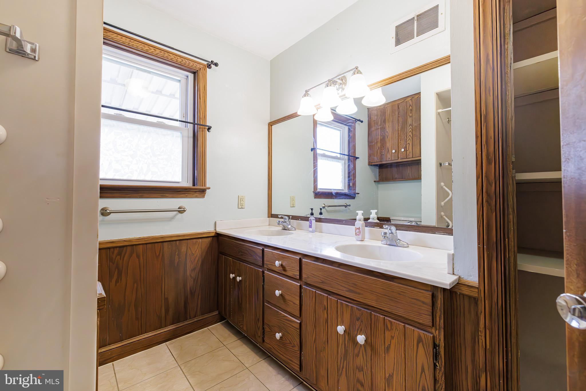 203 Hemlock Road Ephrata, PA 17522 - Photo 18 of 35 Gallery Image 18