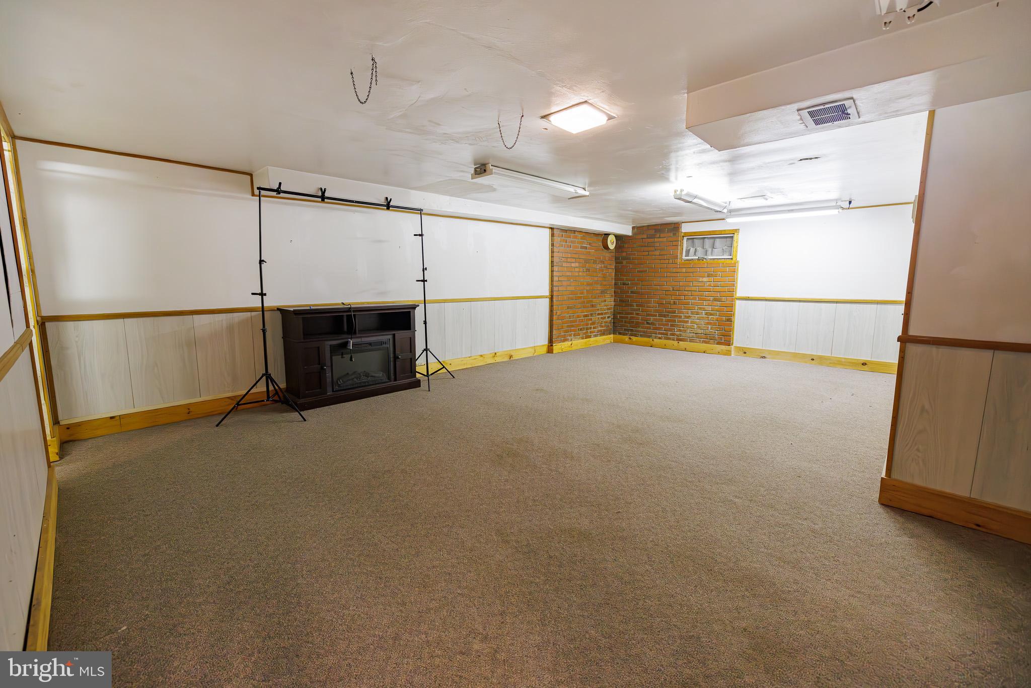 203 Hemlock Road Ephrata, PA 17522 - Photo 23 of 35 Gallery Image 23