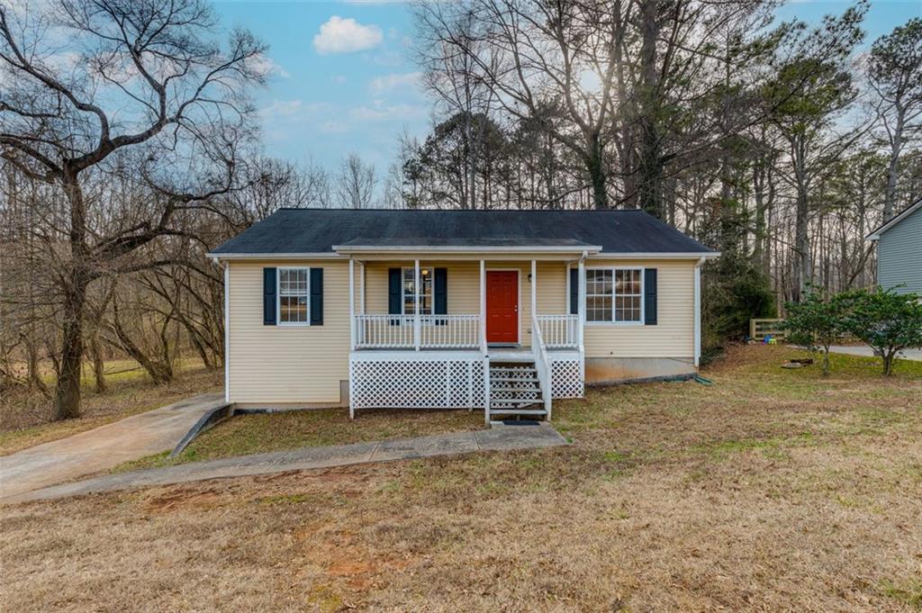 a view of house with a outdoor space