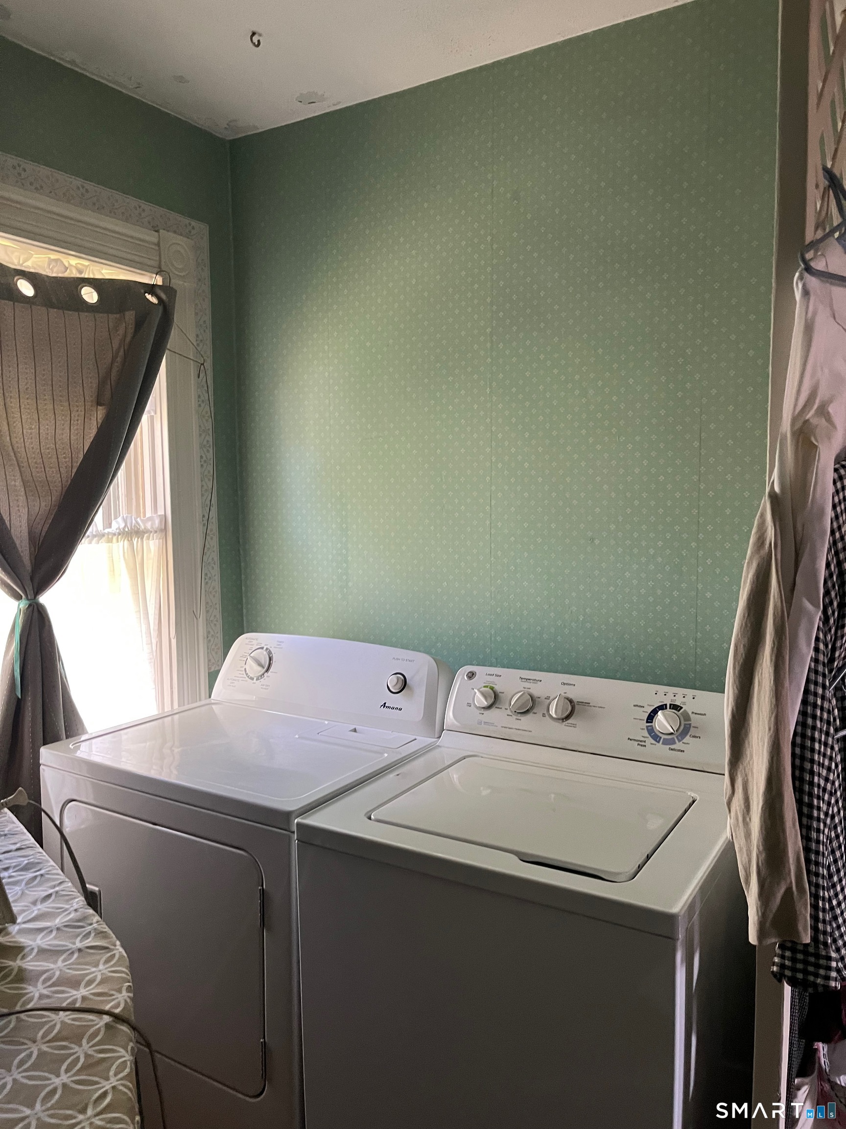 18 Addison Street Putnam, CT 06260 - Photo 23 of 33 unit 2 laundry room