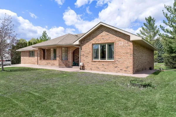 $447,500 | 414 Holly Street, Owatonna, MN 55060