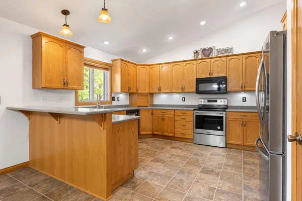 $447,500 | 414 Holly Street, Owatonna, MN 55060