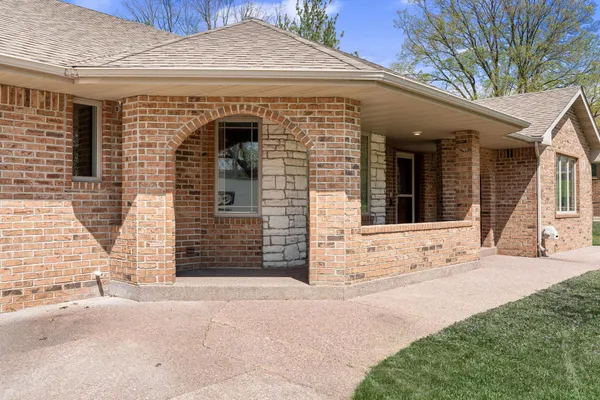 $447,500 | 414 Holly Street, Owatonna, MN 55060