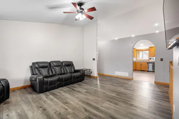 $447,500 | 414 Holly Street, Owatonna, MN 55060