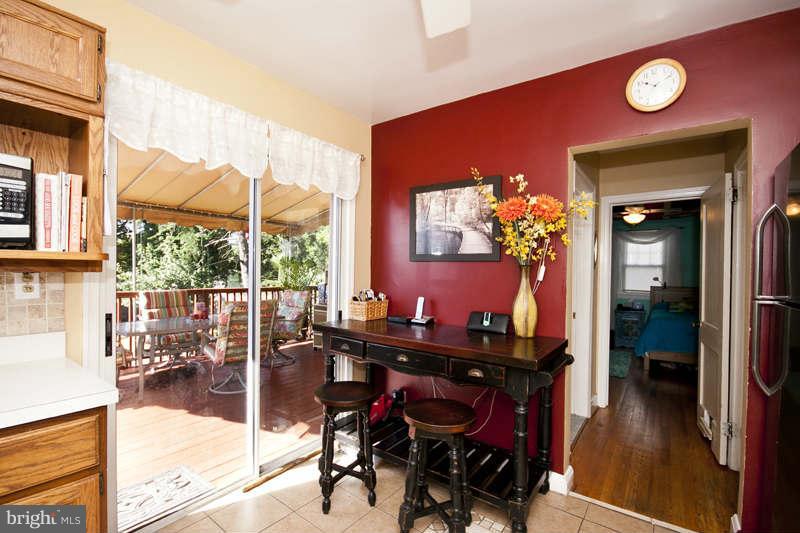 903 Overbrook Road Baltimore, MD 21239 - Photo 5 of 27 Updated Eat-In Kitchen