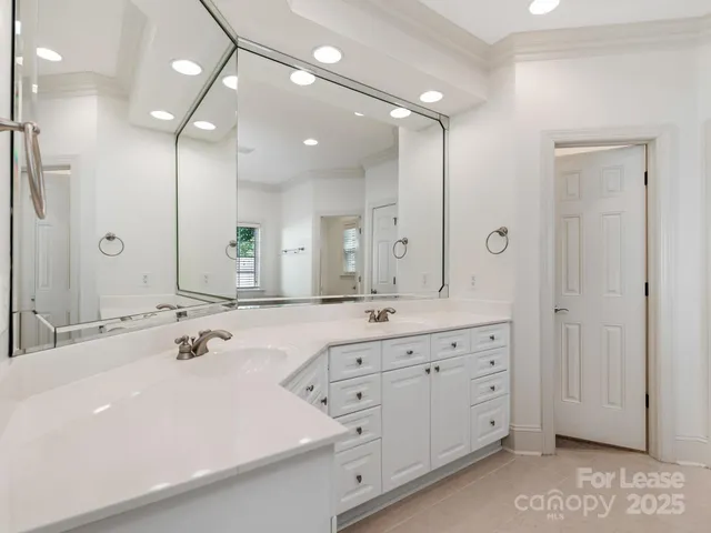 $3,800 | 2416 Chesterfield Avenue, Charlotte, NC 28205