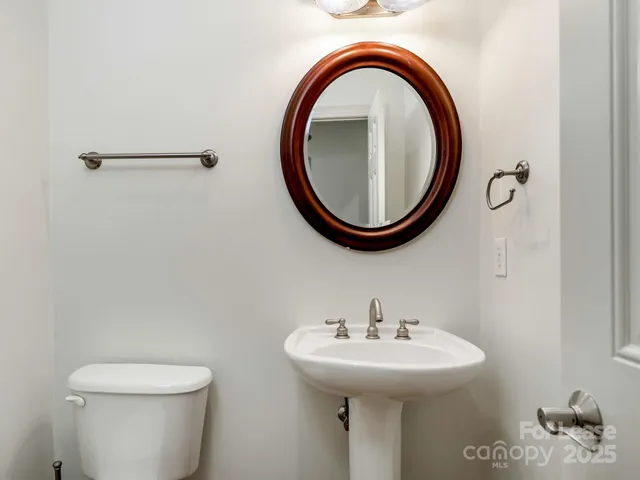 $3,800 | 2416 Chesterfield Avenue, Charlotte, NC 28205