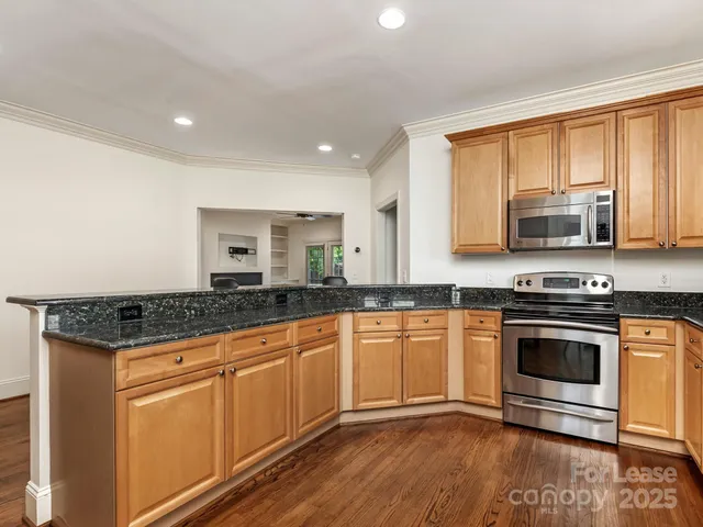 $3,800 | 2416 Chesterfield Avenue, Charlotte, NC 28205