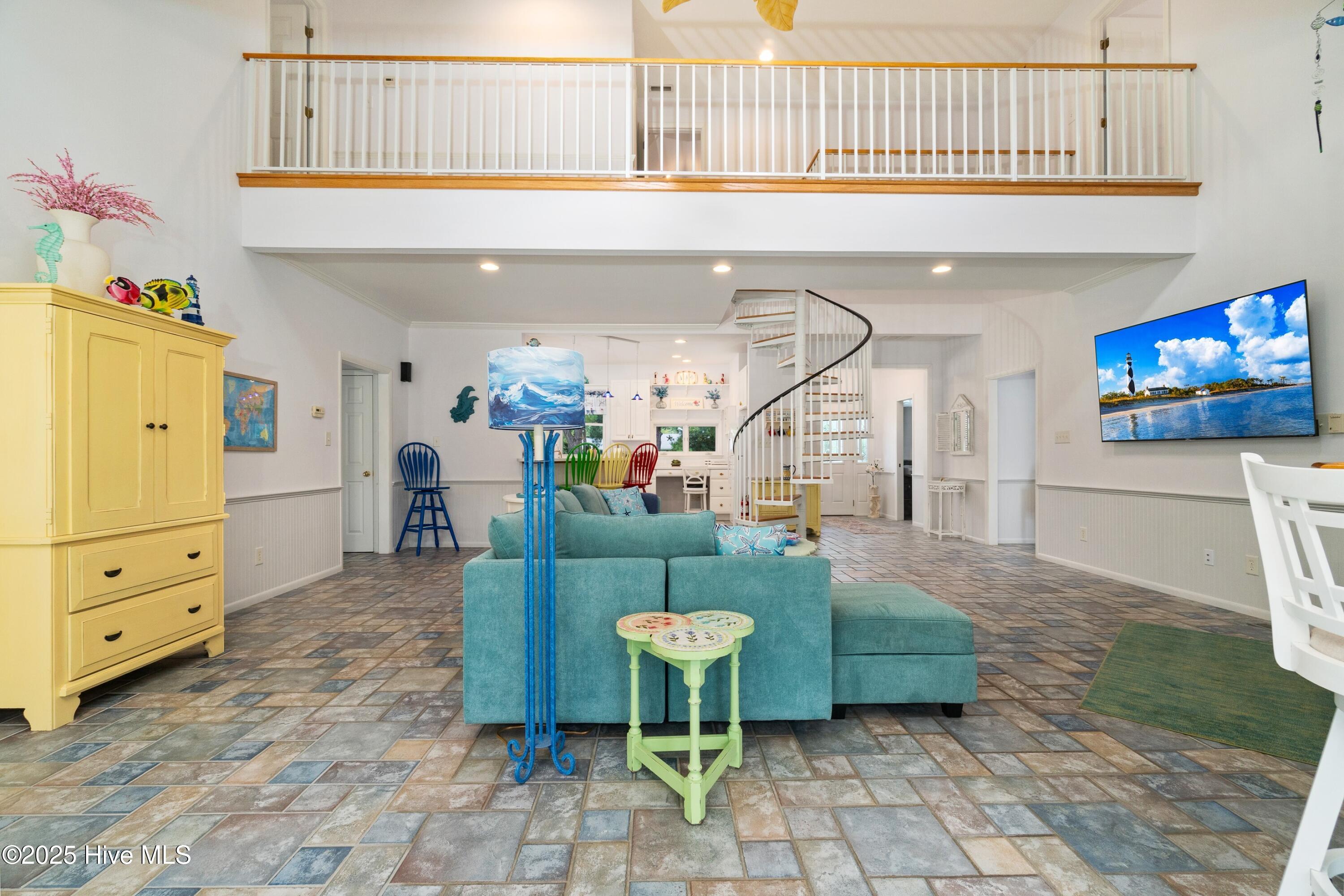 505 Ragan Road Oriental, NC 28571 - Photo 13 of 69 020_Living Room