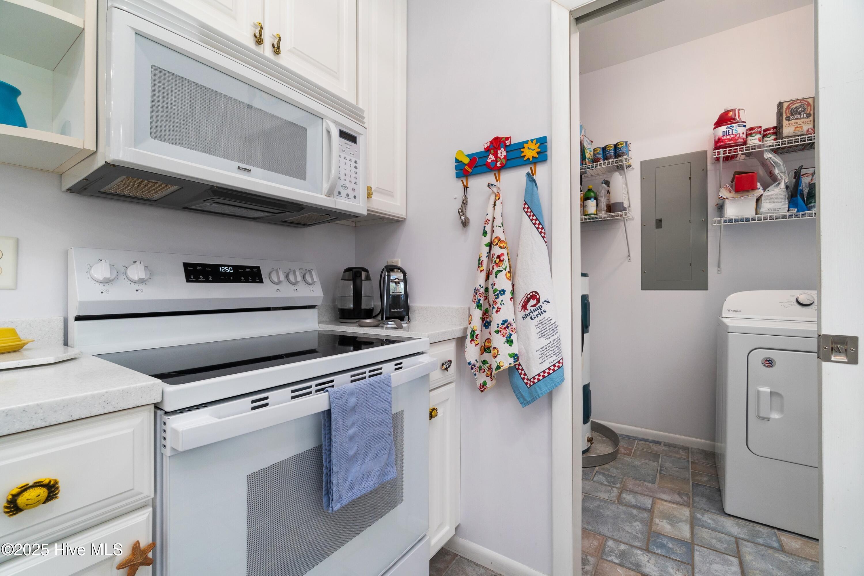 505 Ragan Road Oriental, NC 28571 - Photo 26 of 69 033_Kitchen