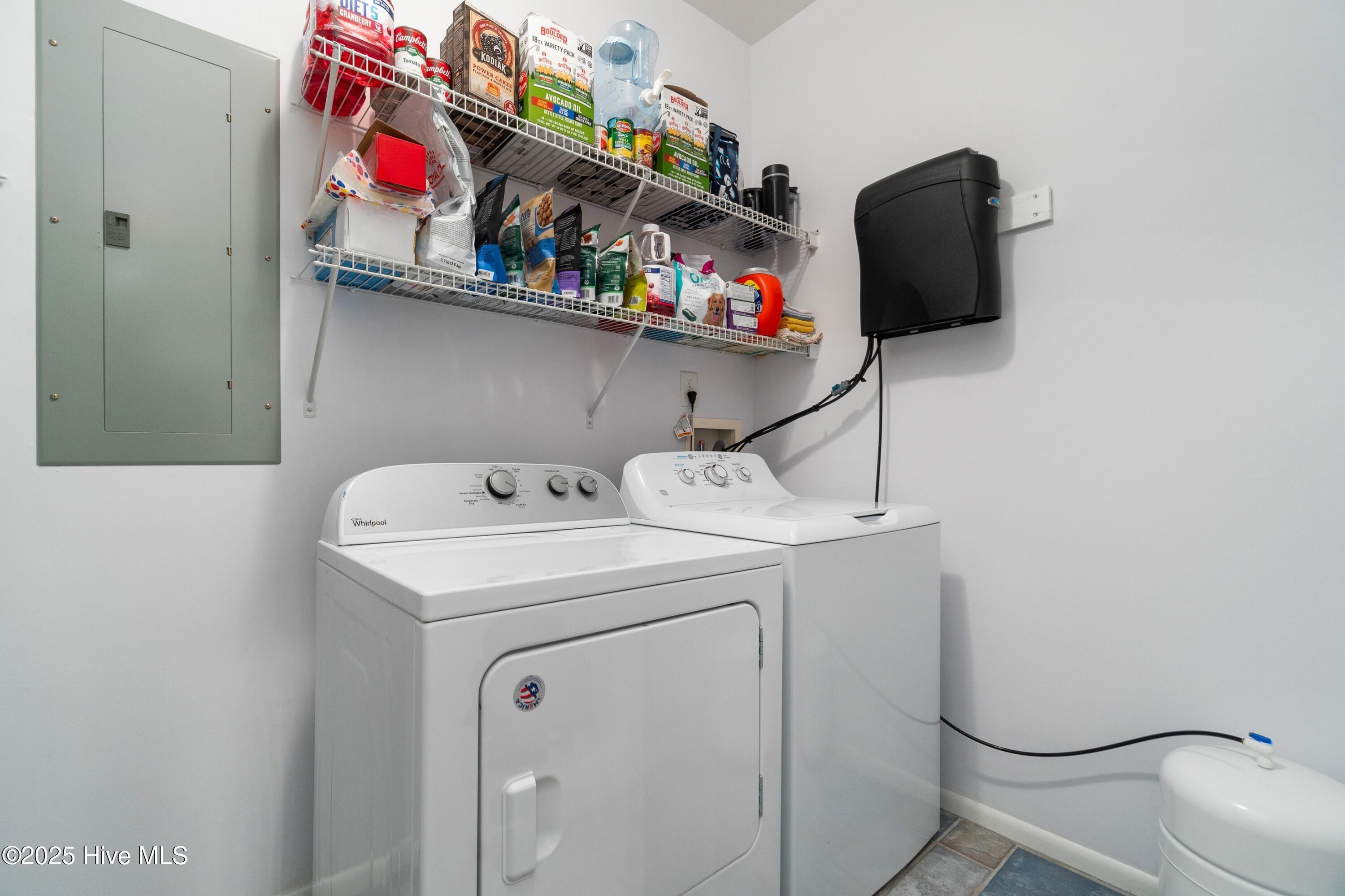 505 Ragan Road Oriental, NC 28571 - Photo 27 of 69 034_Laundry Room