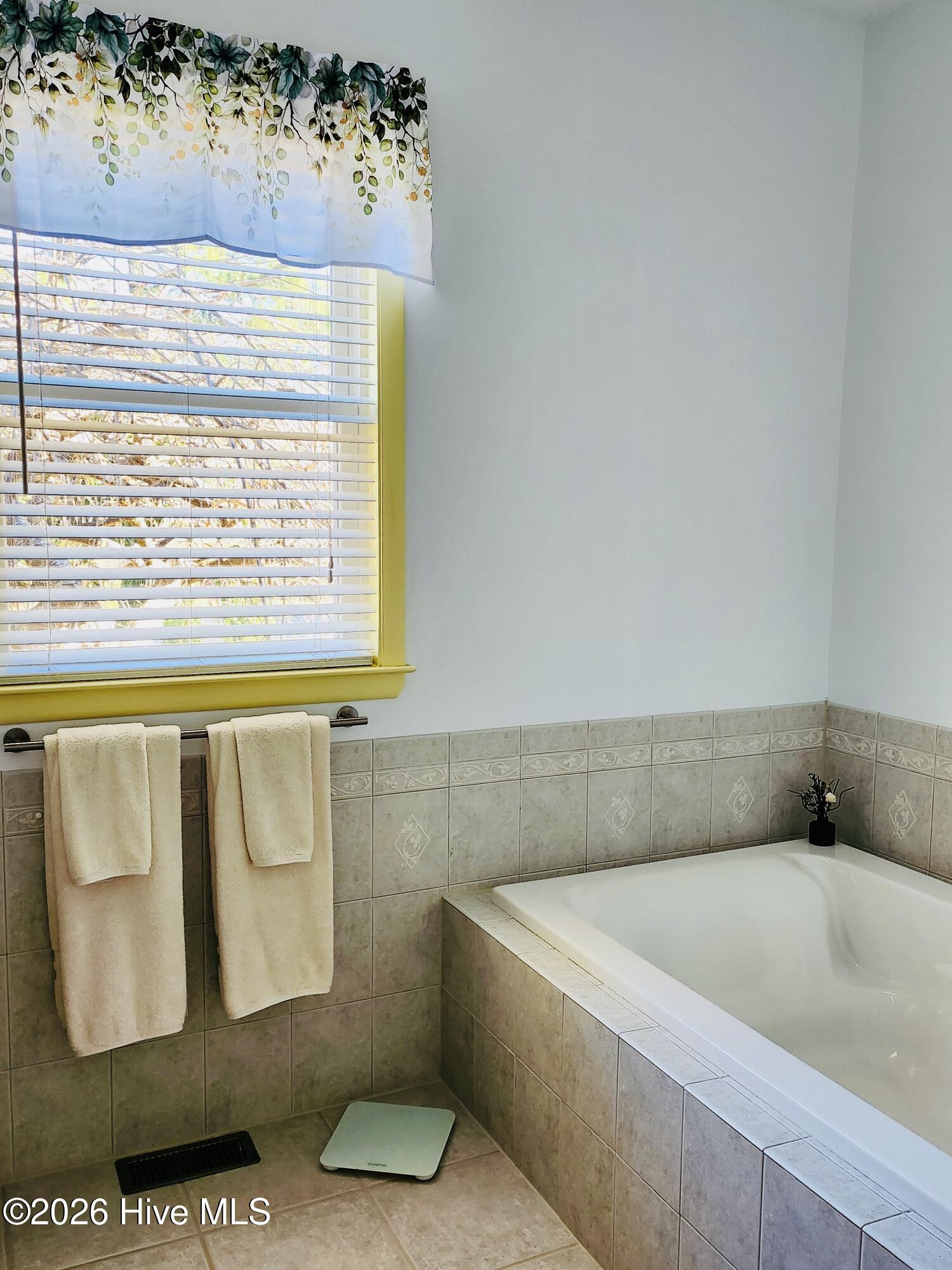 505 Ragan Road Oriental, NC 28571 - Photo 32 of 69 Primary bath