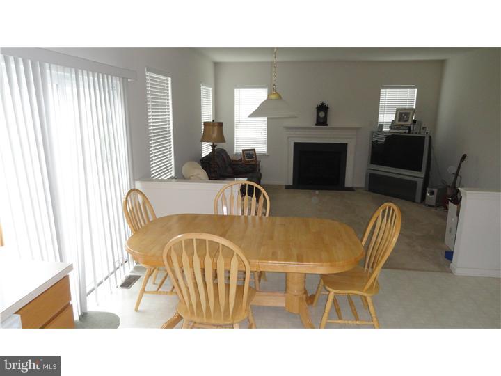136 Milbury Road Coatesville, PA 19320 - Photo 6 of 16 Family Room