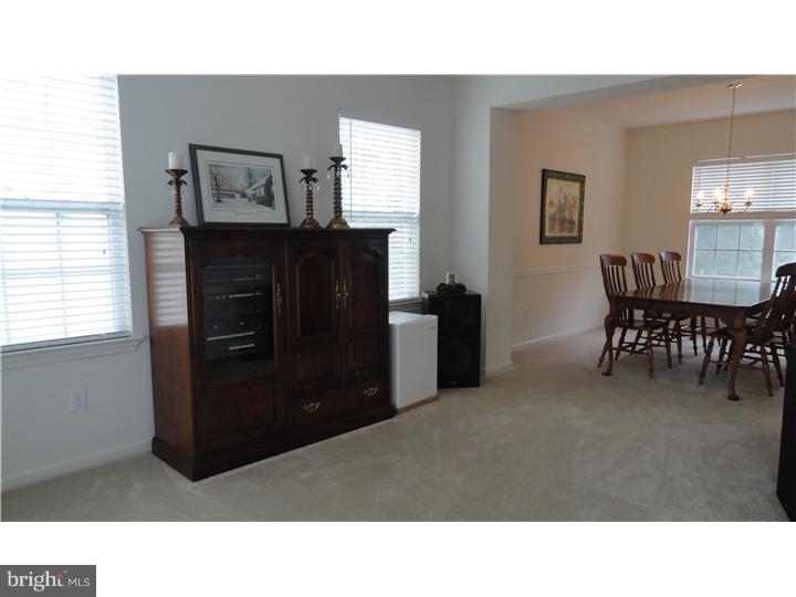136 Milbury Road Coatesville, PA 19320 - Photo 9 of 16 Living Room