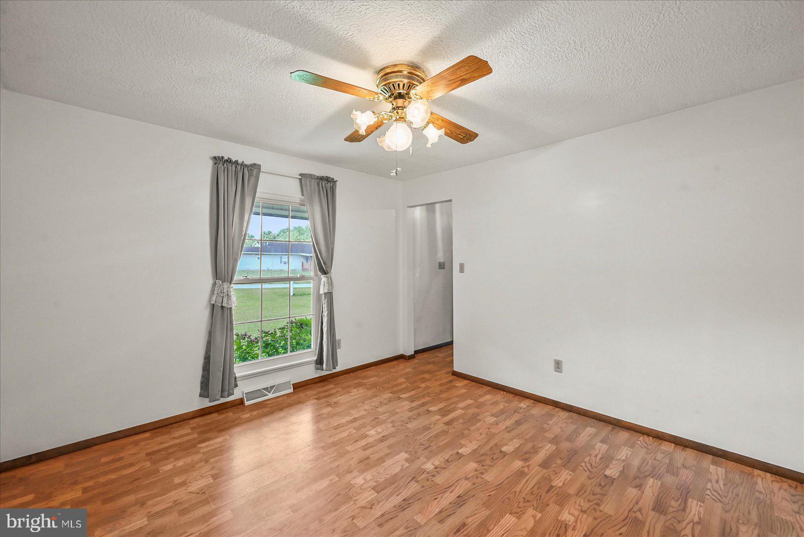 5581 Pinchtown Road Dover, PA 17315 - Photo 10 of 46 Gallery Image 10