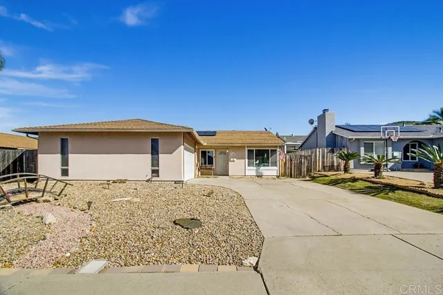 $825,000 | 13001 Standish Drive, Poway, CA 92064