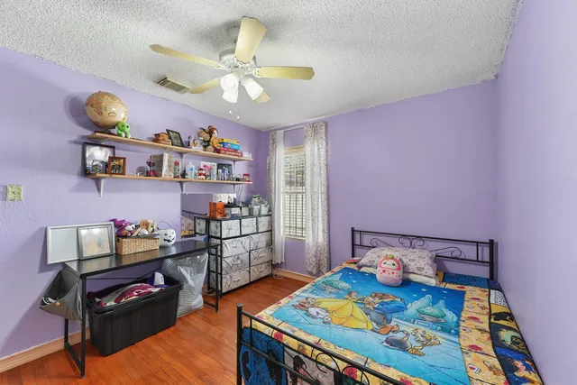 $200,000 | 1227 Common Park Drive, Houston, TX 77009