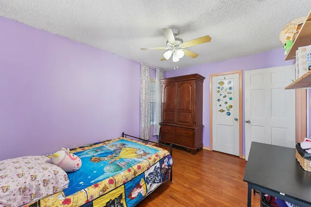 $200,000 | 1227 Common Park Drive, Houston, TX 77009