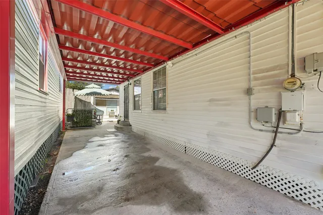 $200,000 | 1227 Common Park Drive, Houston, TX 77009