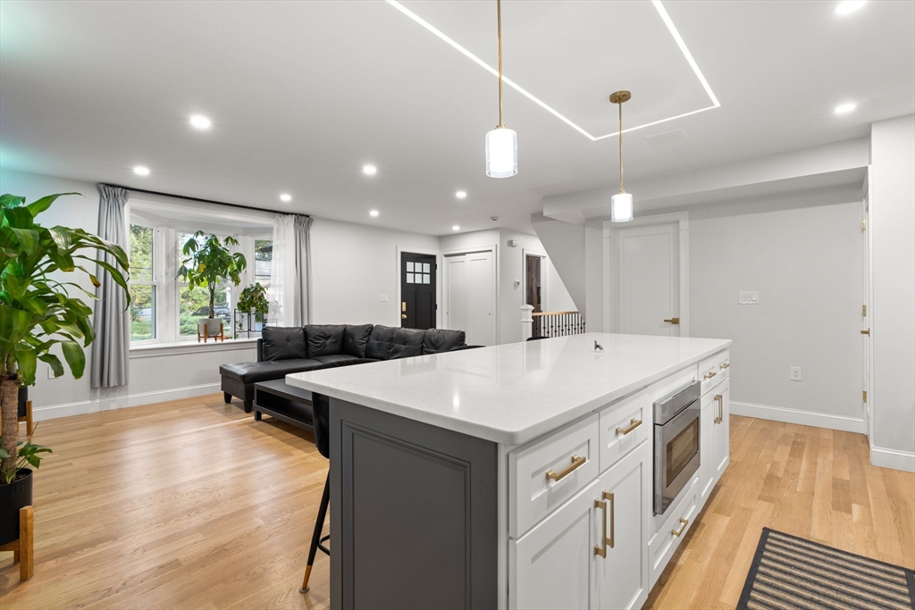 136 Oaks Road Framingham, MA 01702 - Photo 11 of 42 Gallery Image 11
