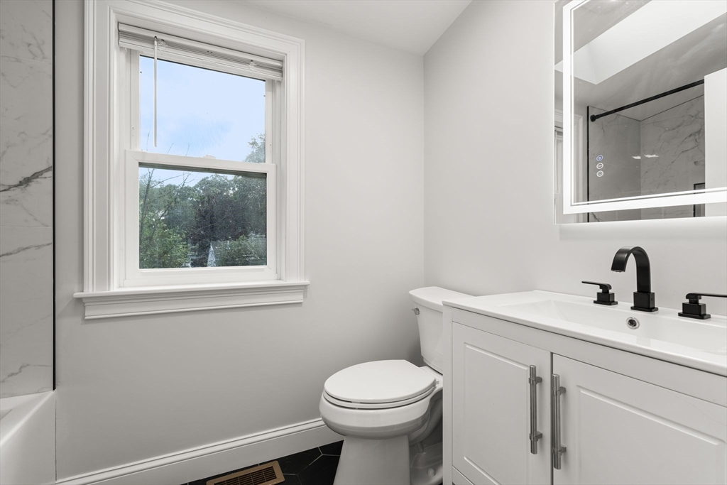 136 Oaks Road Framingham, MA 01702 - Photo 29 of 42 Gallery Image 29