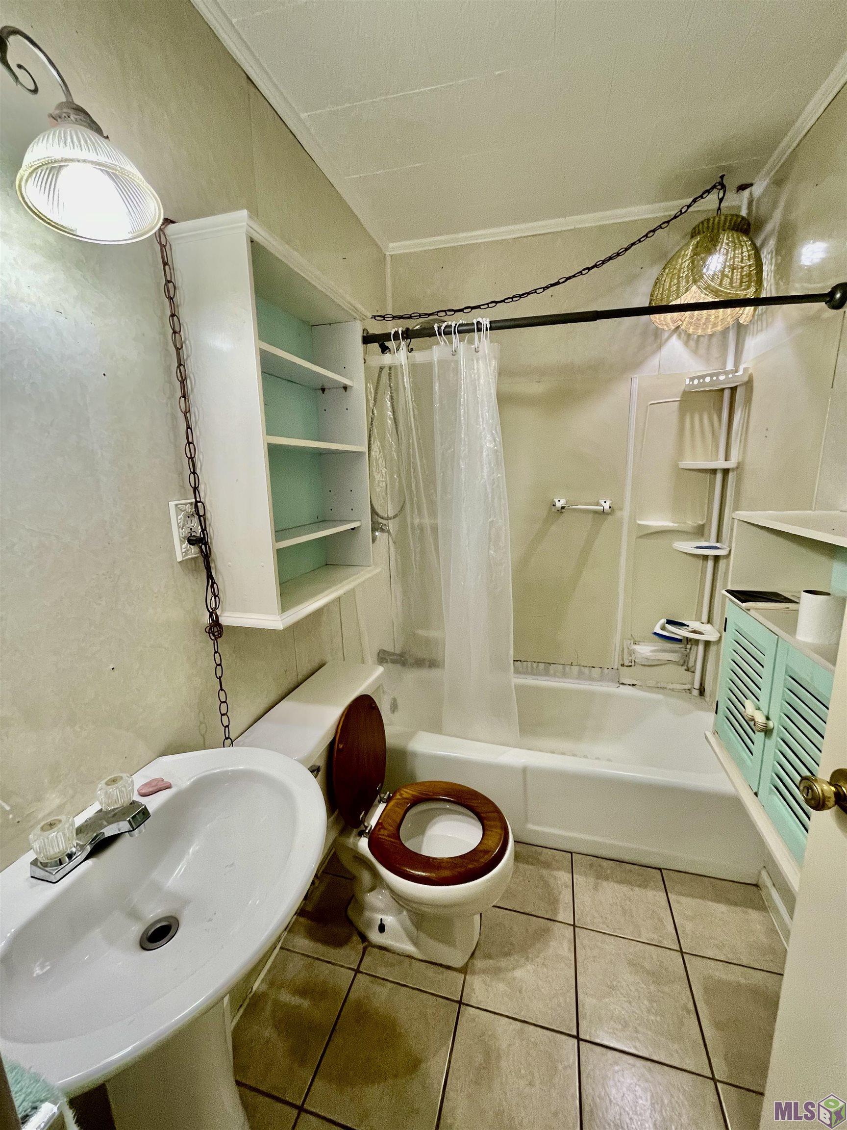 60 Kingsridge Loop Houma, LA 70363 - Photo 13 of 17