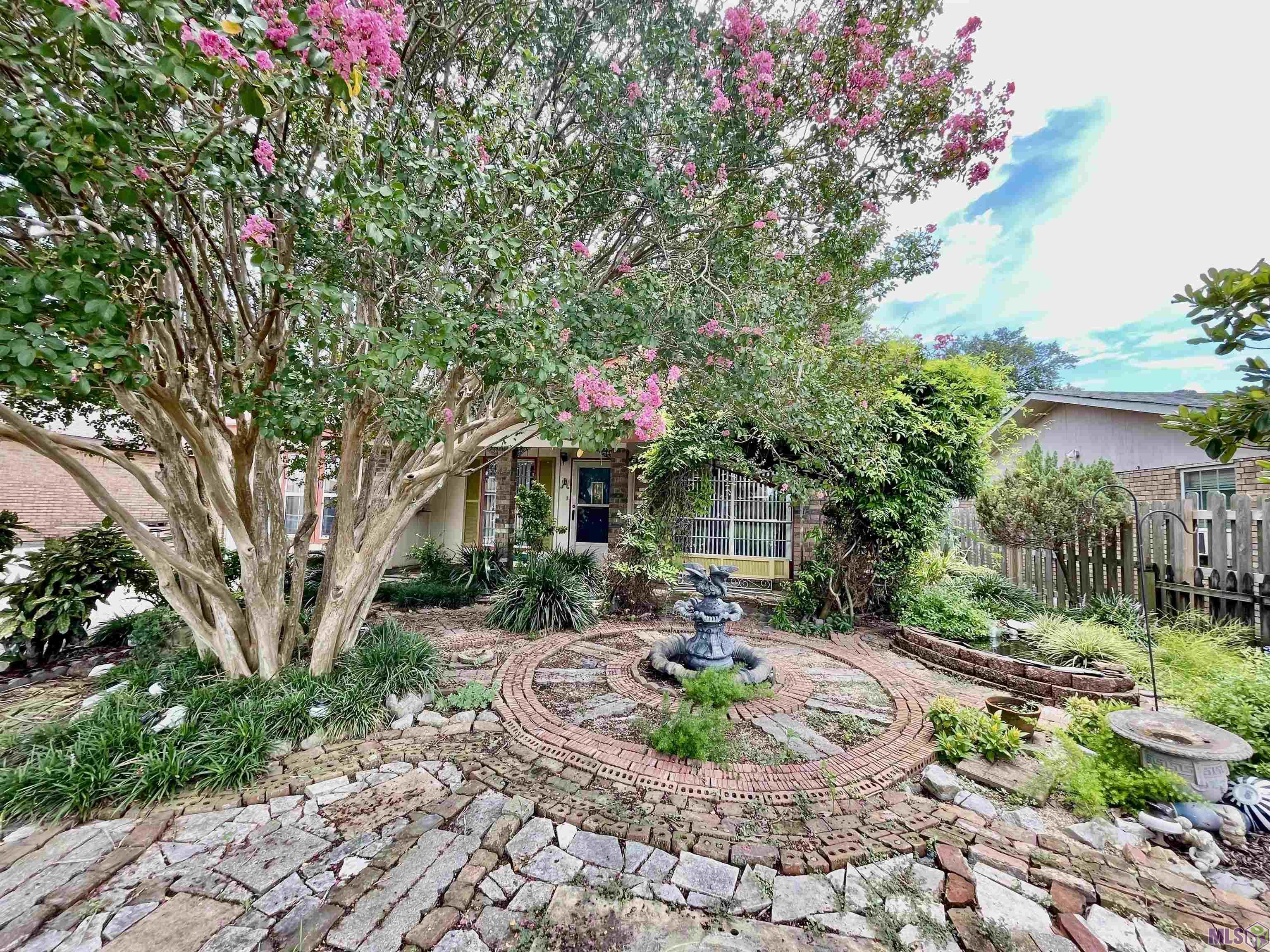 60 Kingsridge Loop Houma, LA 70363 - Photo 3 of 17