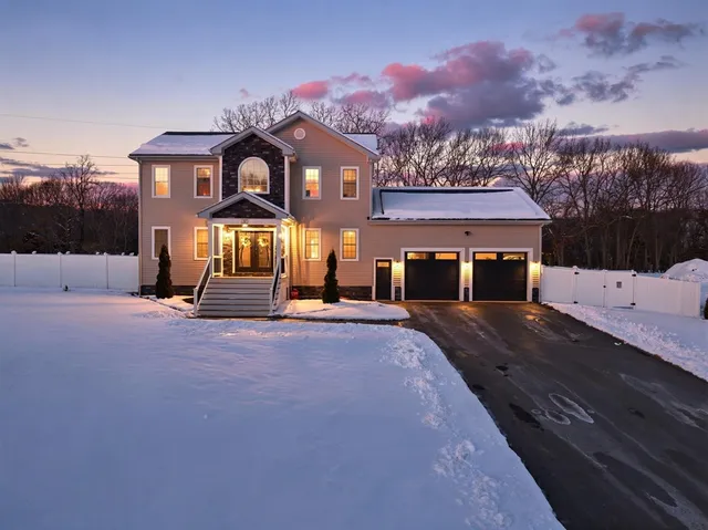 $985,000 | 5 Nottingham Circle, Swansea, MA 02777