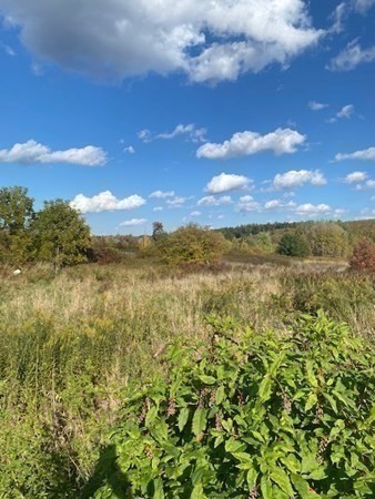 27 Hollow Road Brimfield, MA 01010 - Photo 3 of 14 Gallery Image 3