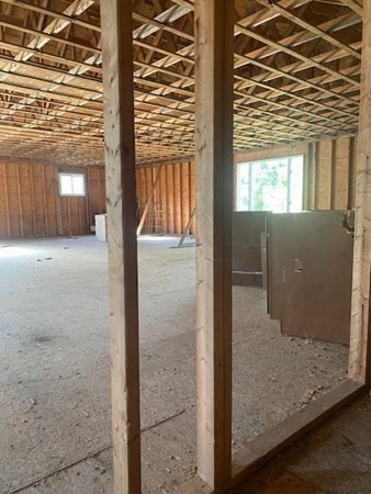 27 Hollow Road Brimfield, MA 01010 - Photo 9 of 14 Gallery Image 9