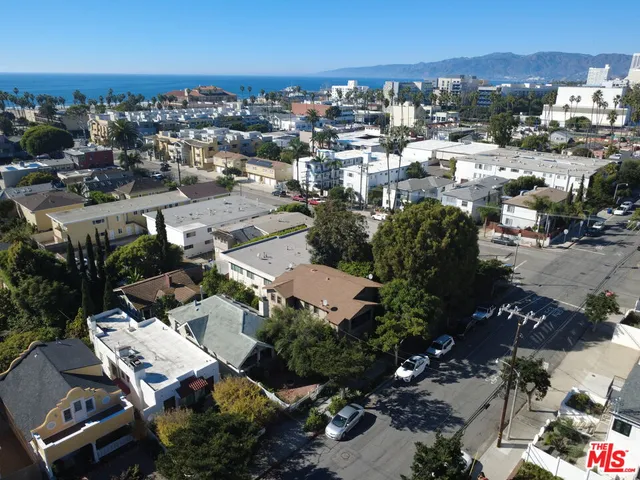 $5,100,000 | 2116 3rd Street, Santa Monica, CA 90405