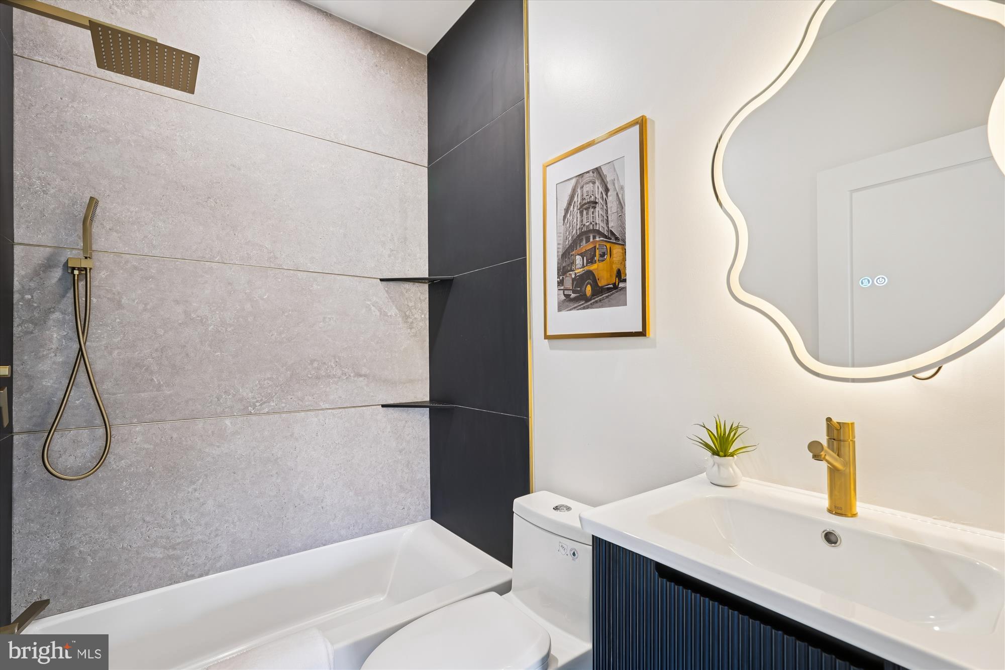 951 Shepherd Street Northwest Washington, DC 20011 - Photo 59 of 74 Bath