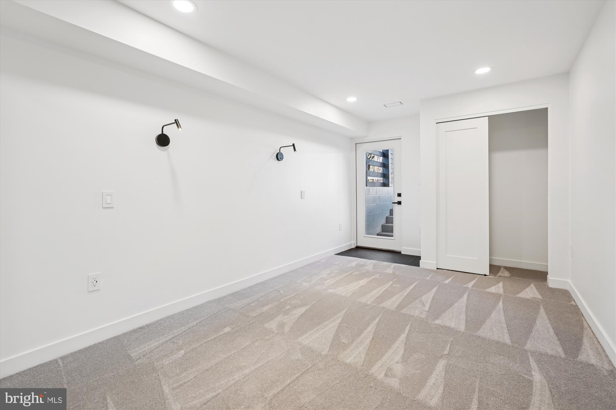 951 Shepherd Street Northwest Washington, DC 20011 - Photo 61 of 74 a view of an empty room