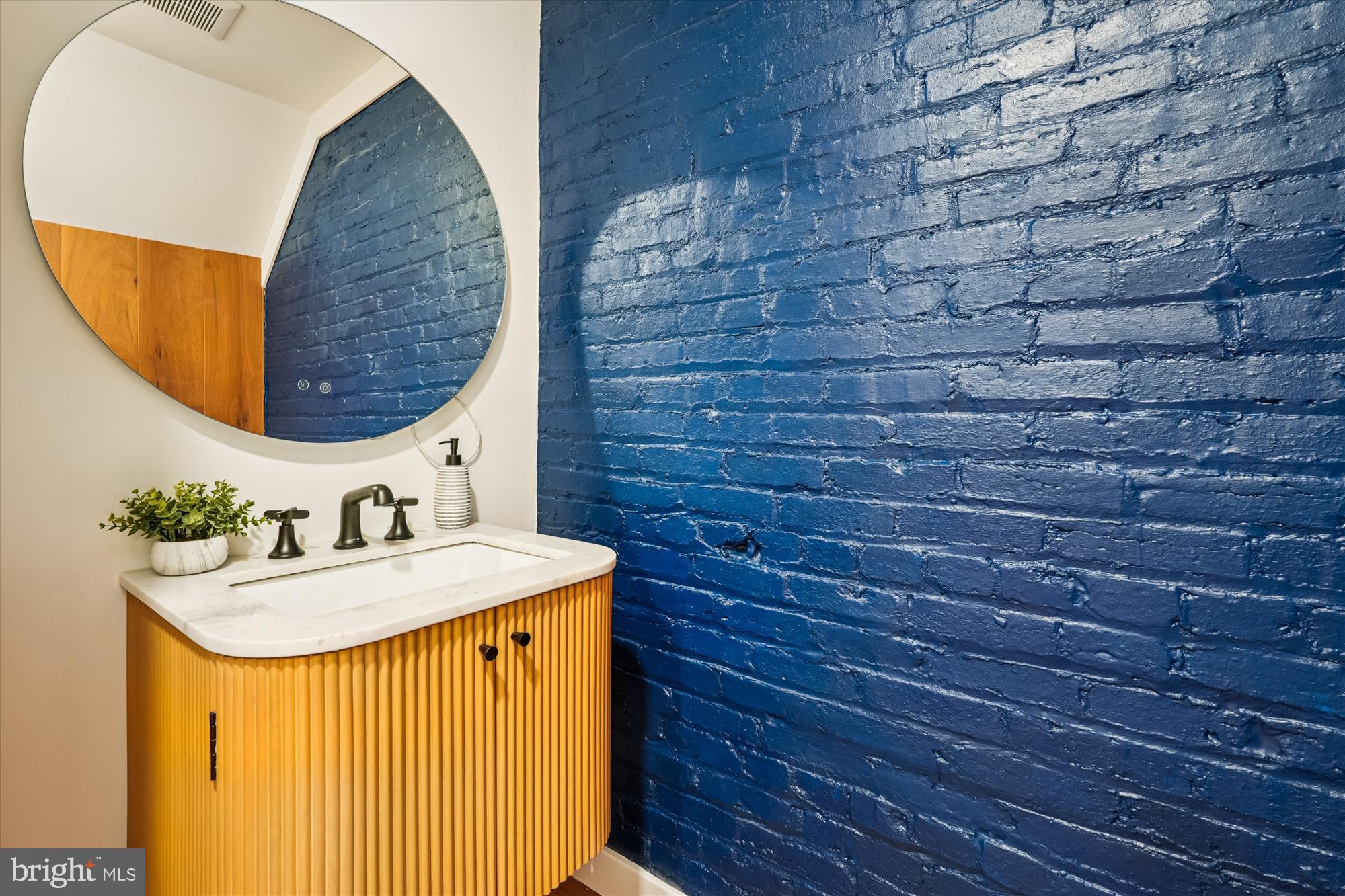 951 Shepherd Street Northwest Washington, DC 20011 - Photo 65 of 74 Powder Room