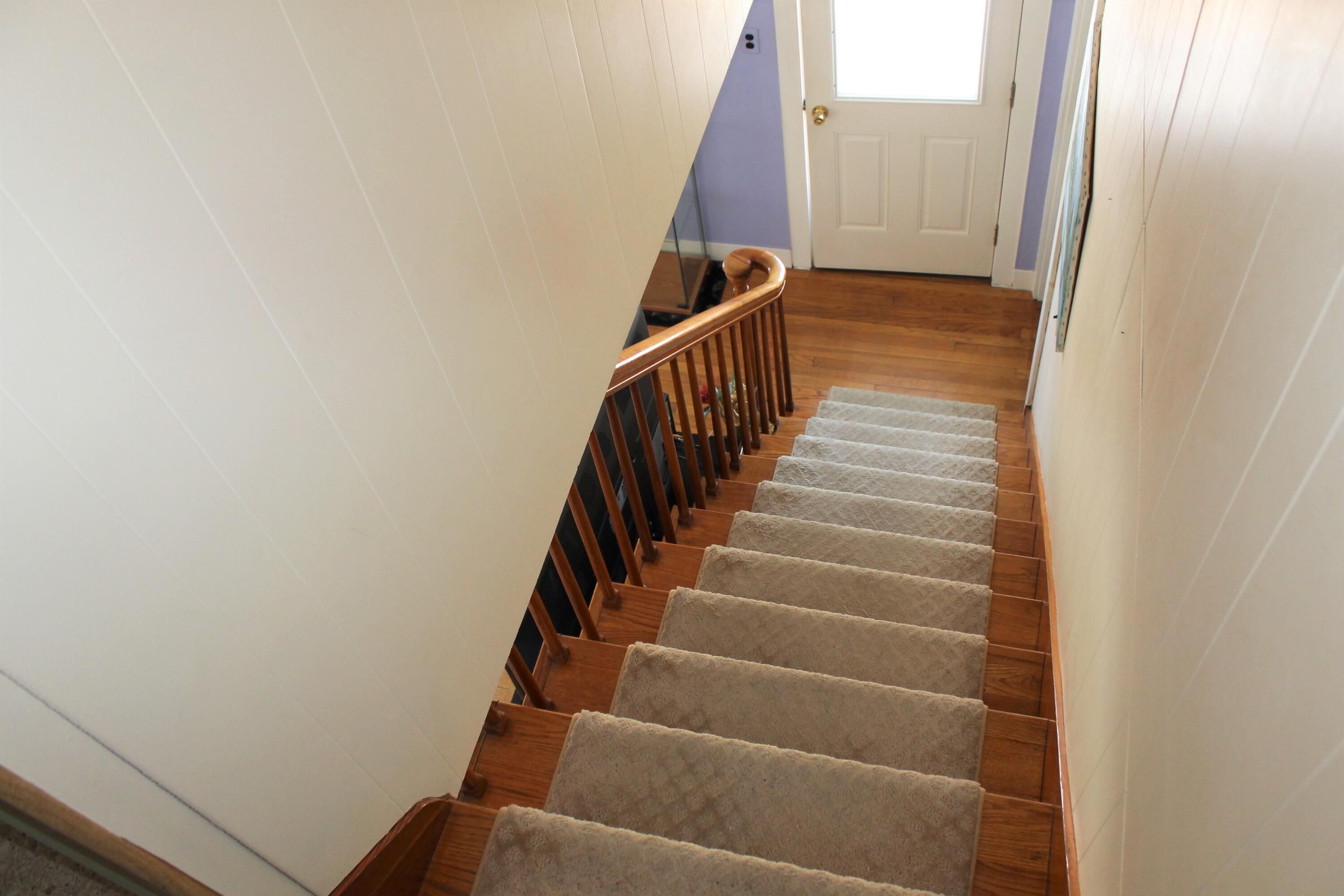 447 Mountain Road Arundel, ME 04046 - Photo 13 of 18 Stairway