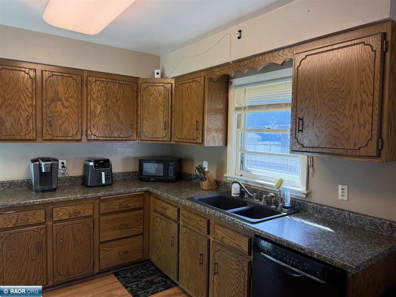 3418 3rd Avenue West Hibbing, MN 55746 - Photo 11 of 31