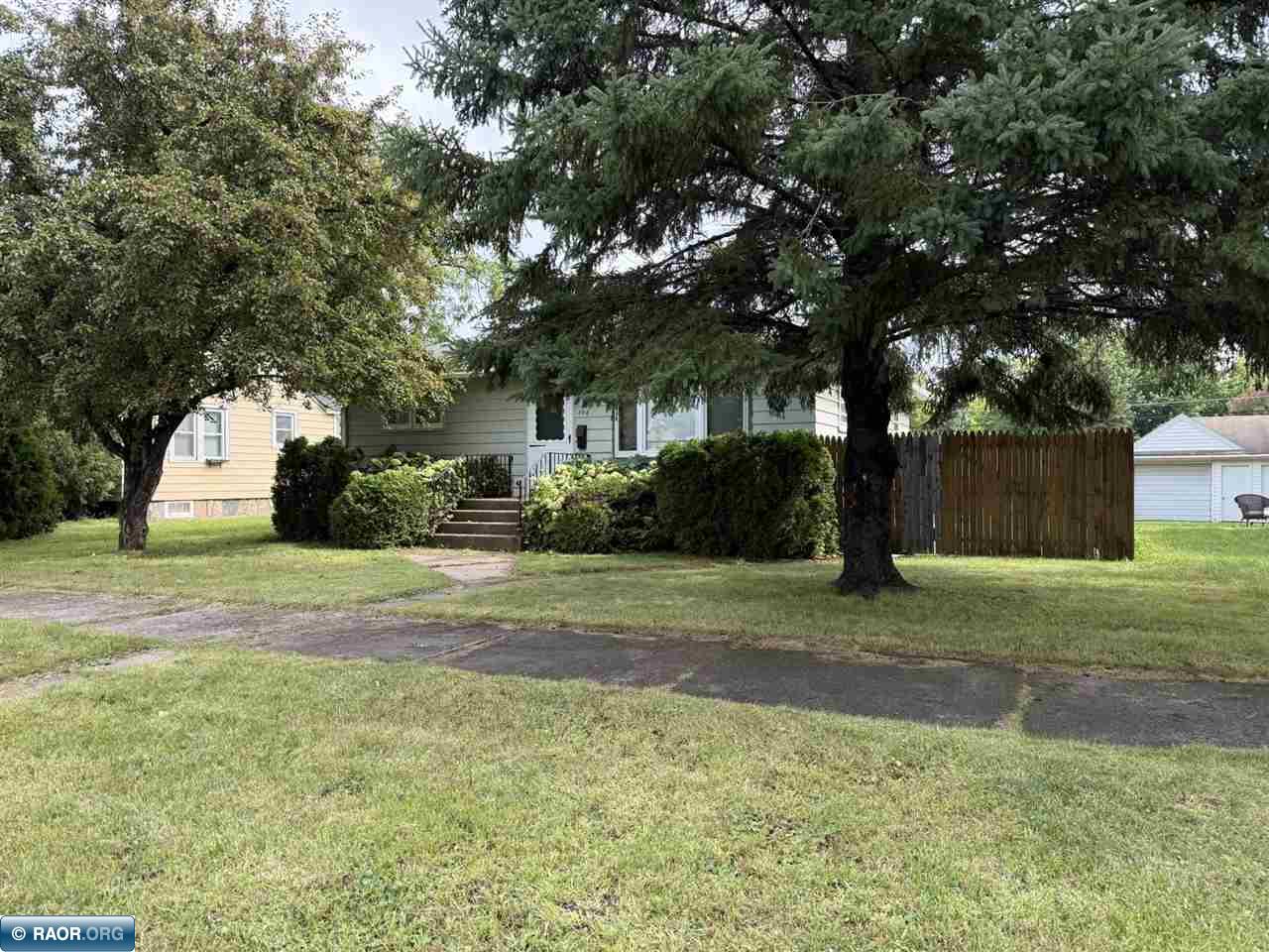 3418 3rd Avenue West Hibbing, MN 55746 - Photo 3 of 31