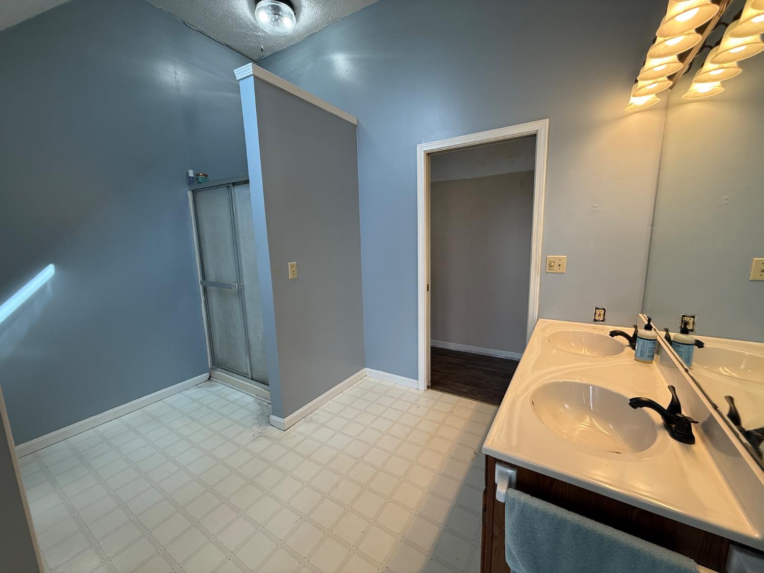 206 East Perry Street Versailles, IN 47042 - Photo 16 of 30