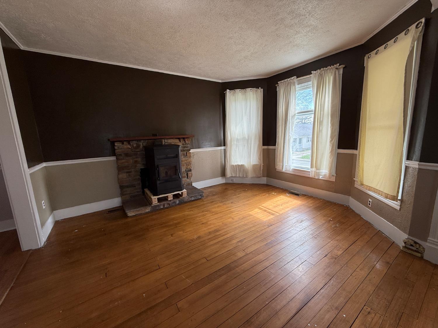 206 East Perry Street Versailles, IN 47042 - Photo 8 of 30