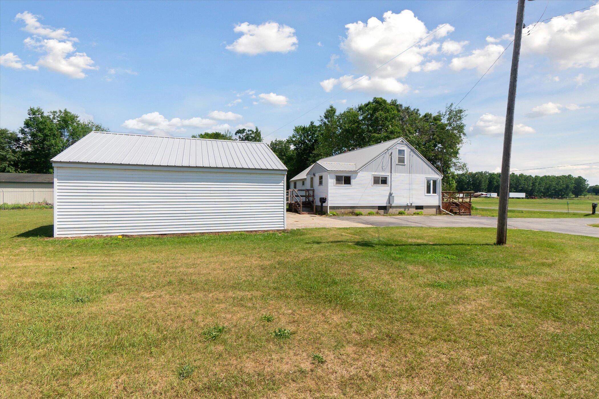 547 North Hillman Road Stanton, MI 48888 - Photo 34 of 38 34-547-N-Hillman-Rd-Stanton-MI-48888-Win
